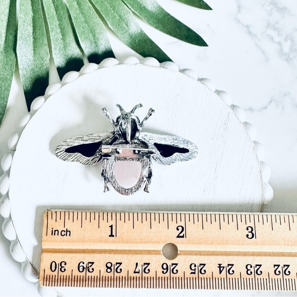 2/$30🌵 Bumble Bee Pin Iridescent Abalone Metal Bug Brooch Pin Necklace Pendant - Picture 6 of 9